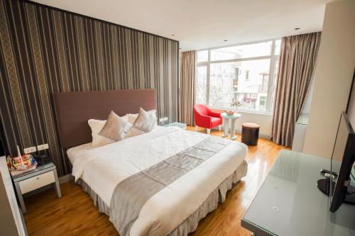 Riverside Boutique Hotel,3 Van Don, Hai Ba Trung District,3 star