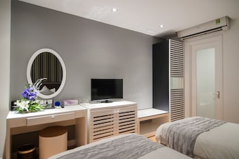 riverside boutique hotel