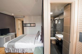 riverside boutique hotel