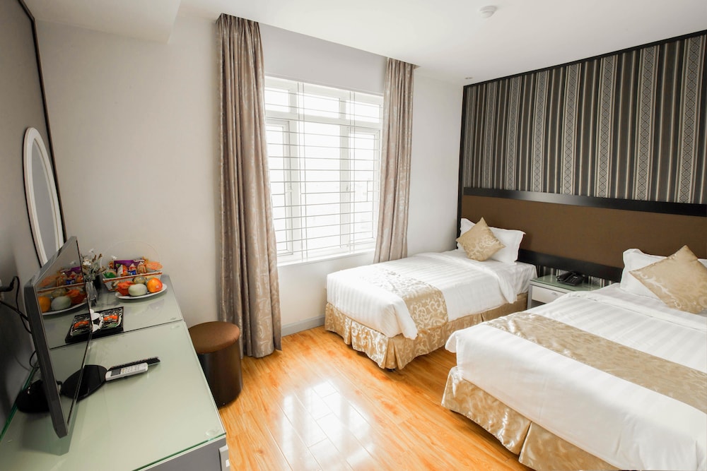 riverside boutique hotel