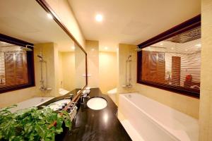 hanoi nostalgia hotel and spa