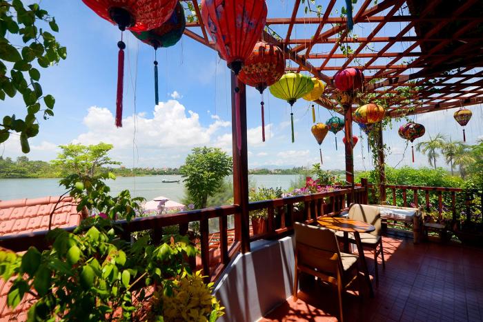 khamy riverside resort