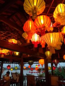 khamy riverside resort