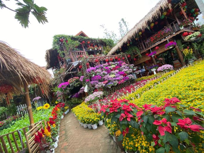 khamy riverside resort