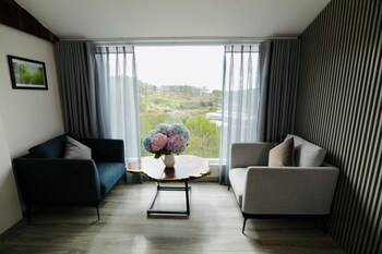 kim ngan hills resort