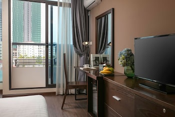 brilliant me tri hotel and spa
