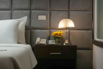 brilliant me tri hotel and spa