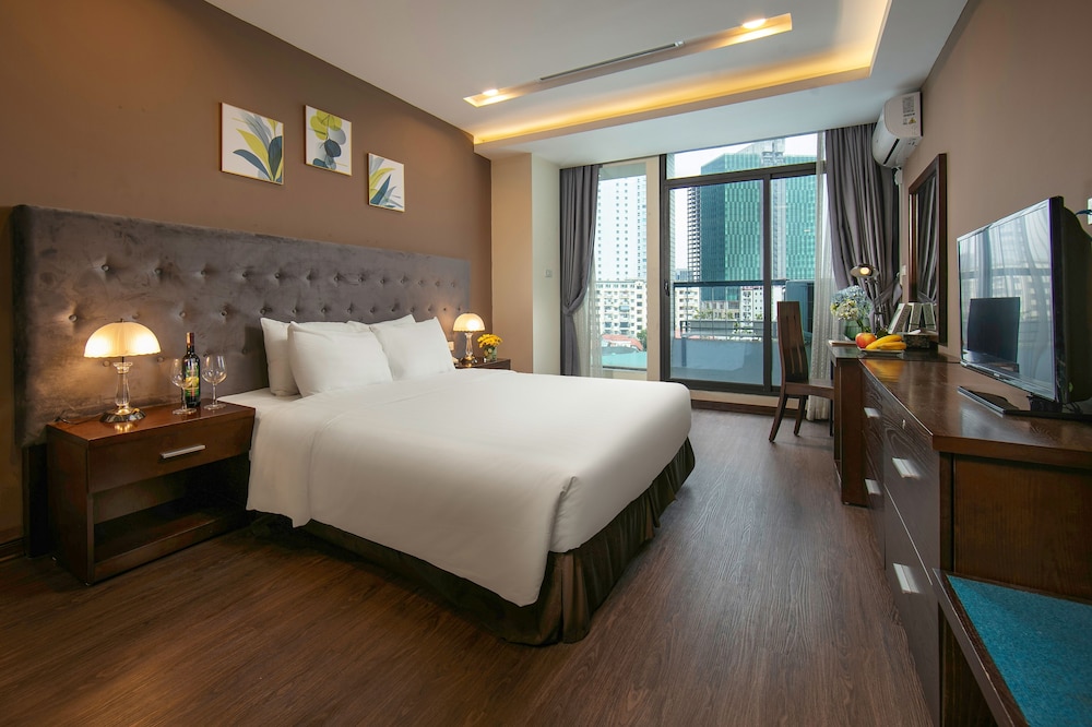brilliant me tri hotel and spa