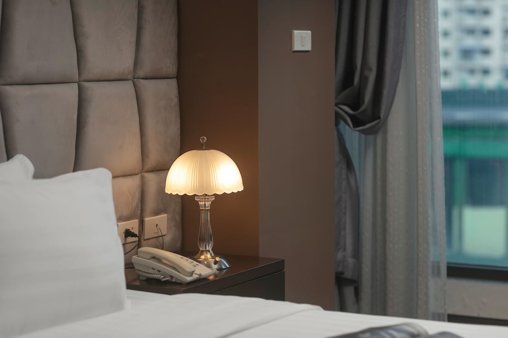 brilliant me tri hotel and spa