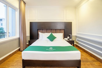 may plaza hotel