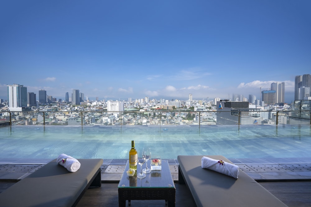 san marino boutique danang