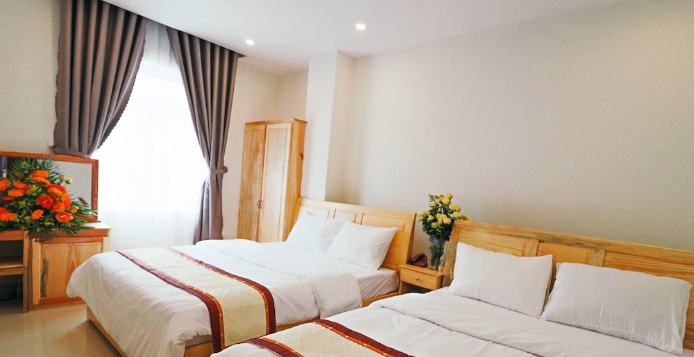 mai hoang hotel