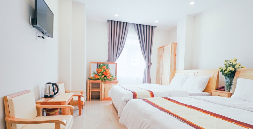 mai hoang hotel