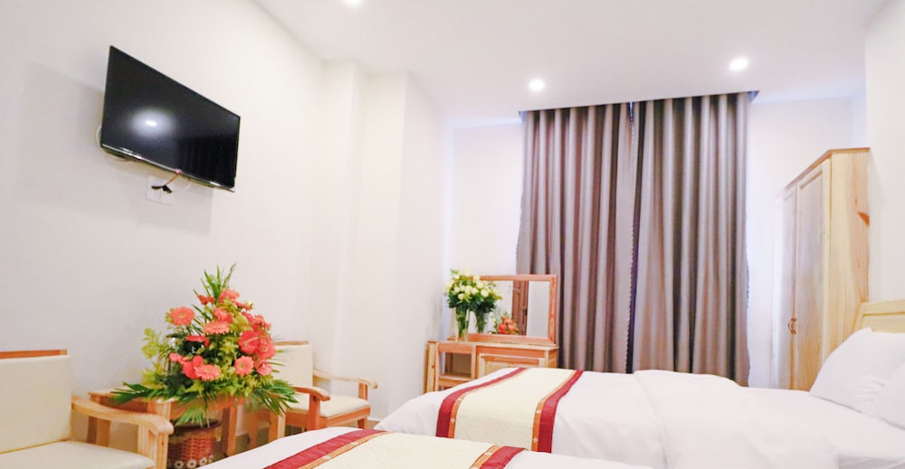 mai hoang hotel