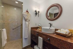 hacienda encantada resort and residences