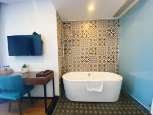 ritzy boutique hotel da nang