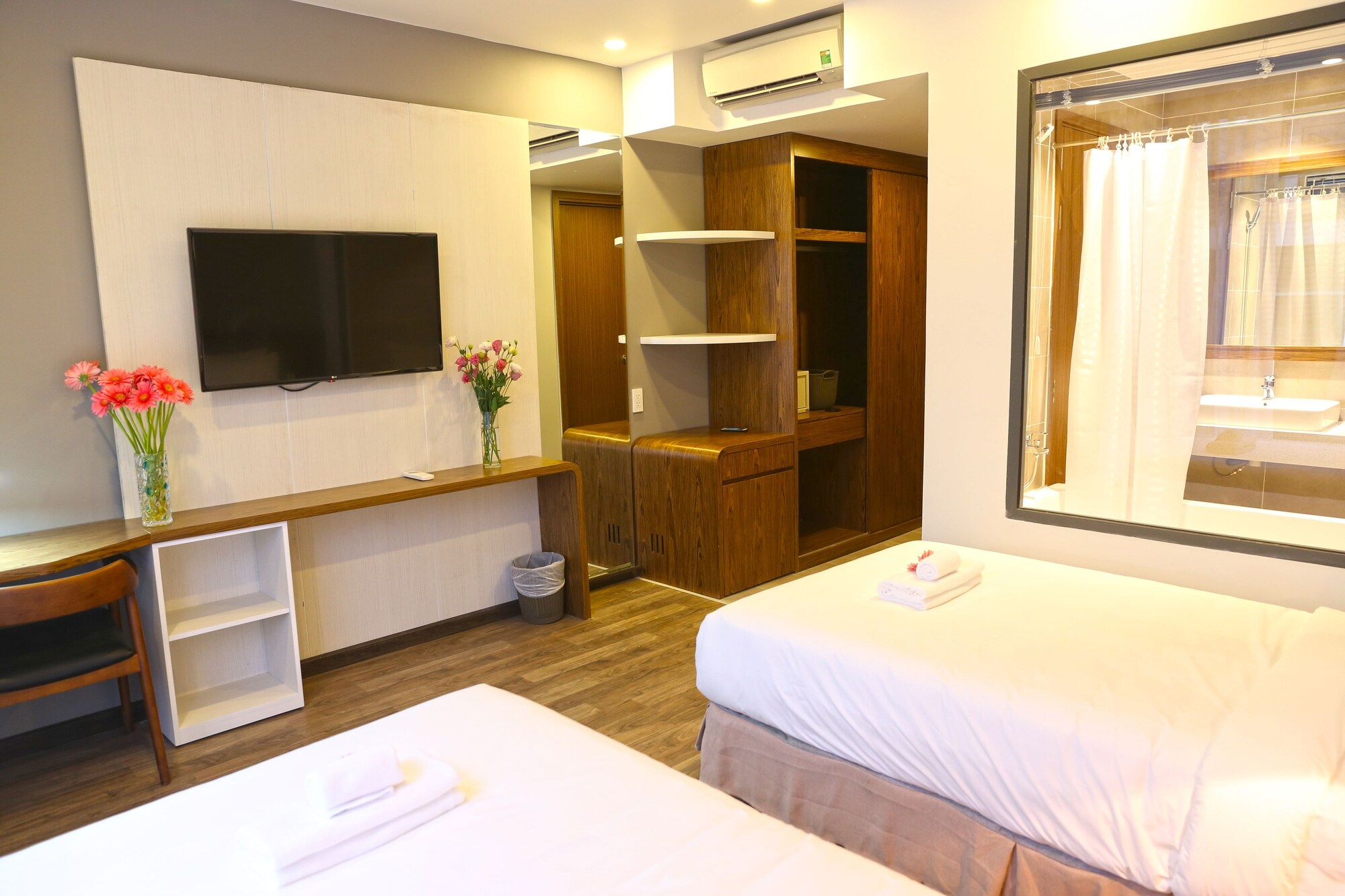 thao trang laluxe hotel