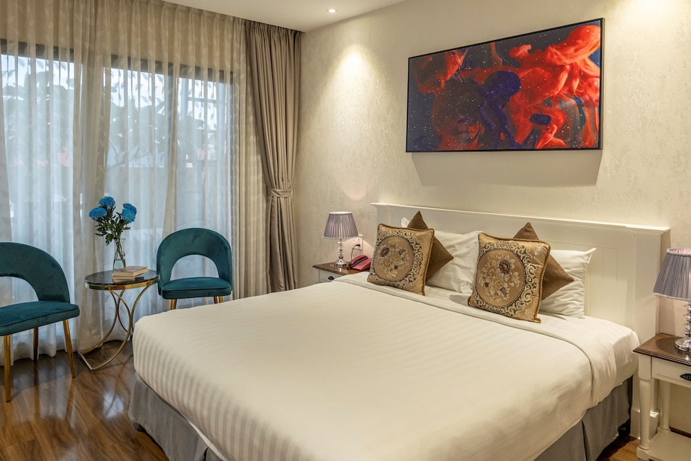 thao trang laluxe hotel