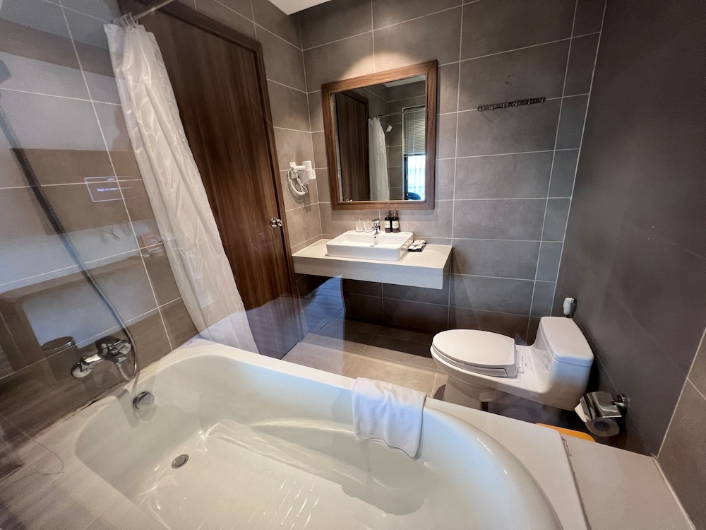 thao trang laluxe hotel