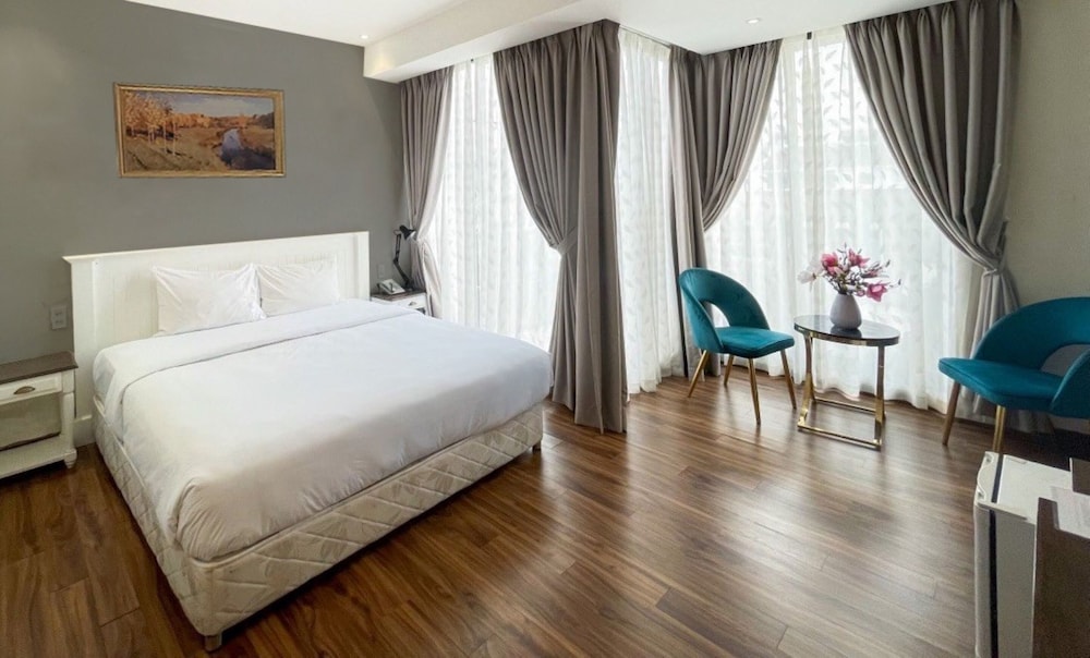 thao trang laluxe hotel