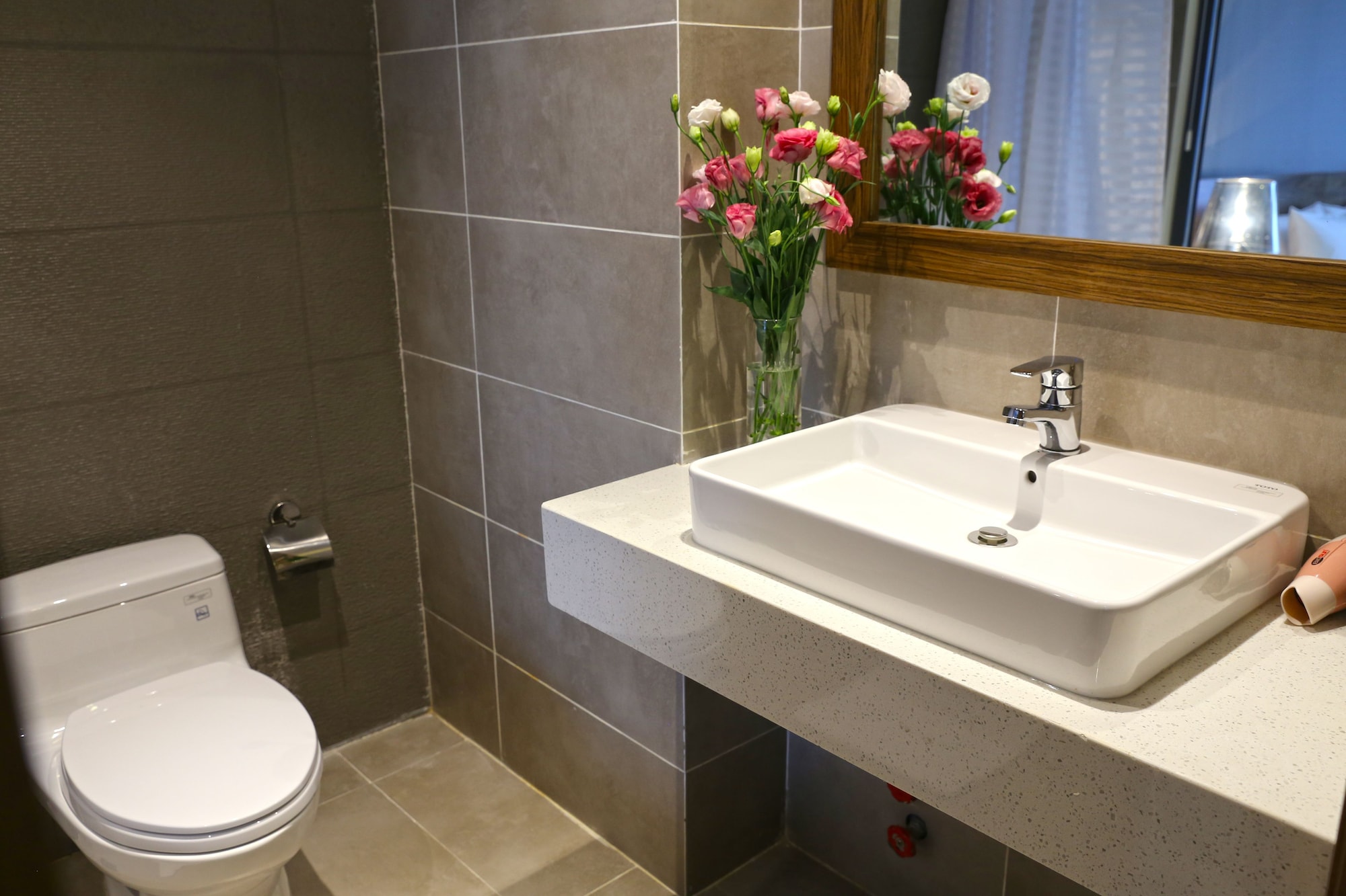 thao trang laluxe hotel