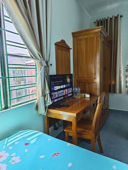 winter spring homestay