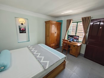 winter spring homestay