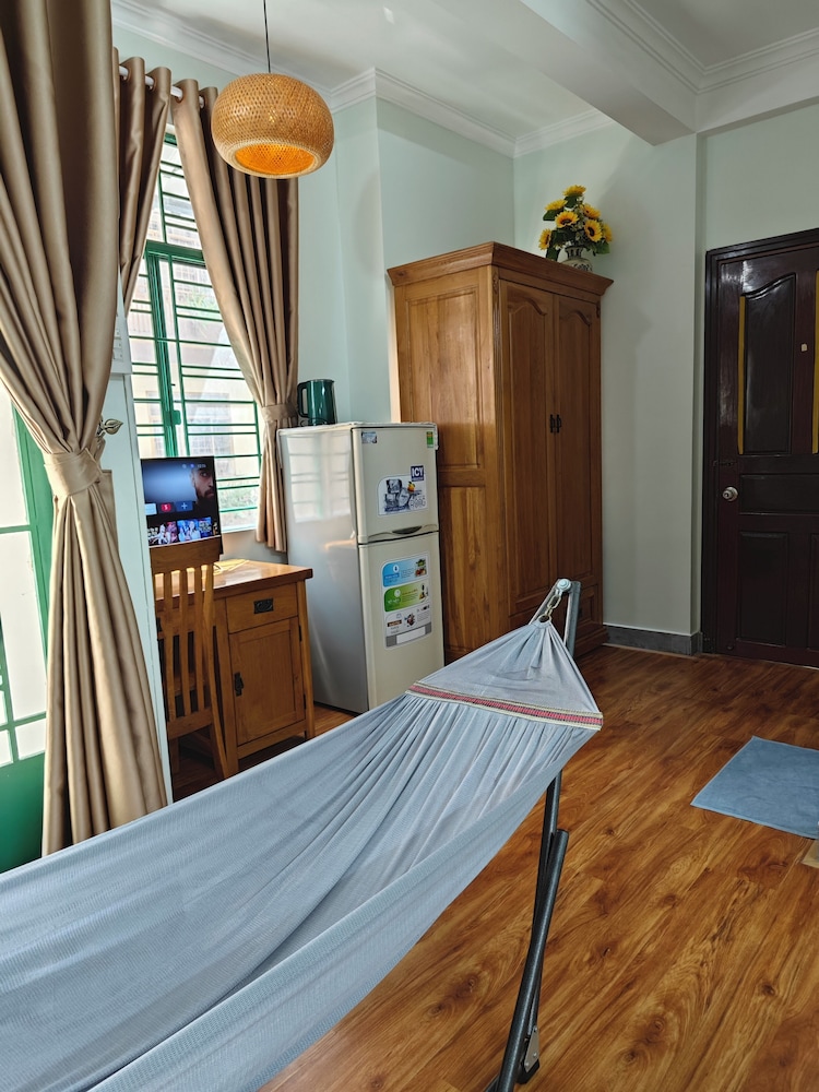 winter spring homestay