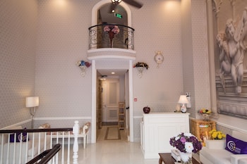 saigon by night luxury hotel