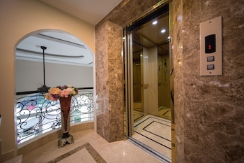 saigon by night luxury hotel