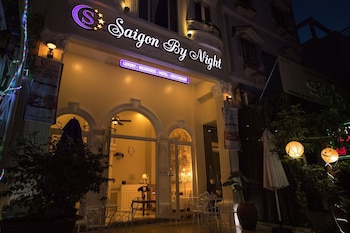 saigon by night luxury hotel