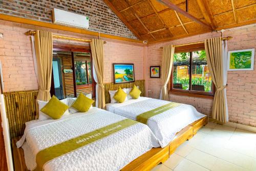 green peace bungalow
