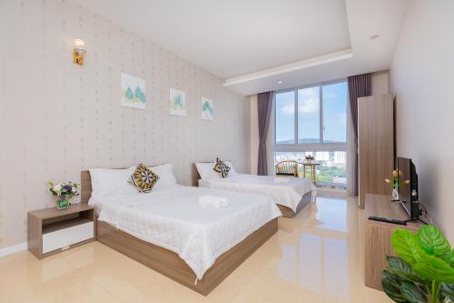 the grand condotel