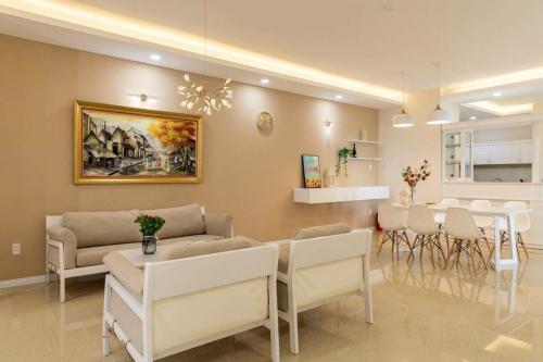 the grand condotel