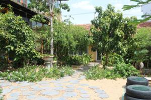 trai hoa vang homestay hostel