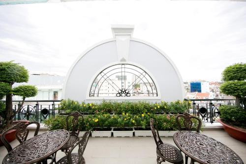 le saigon hotel