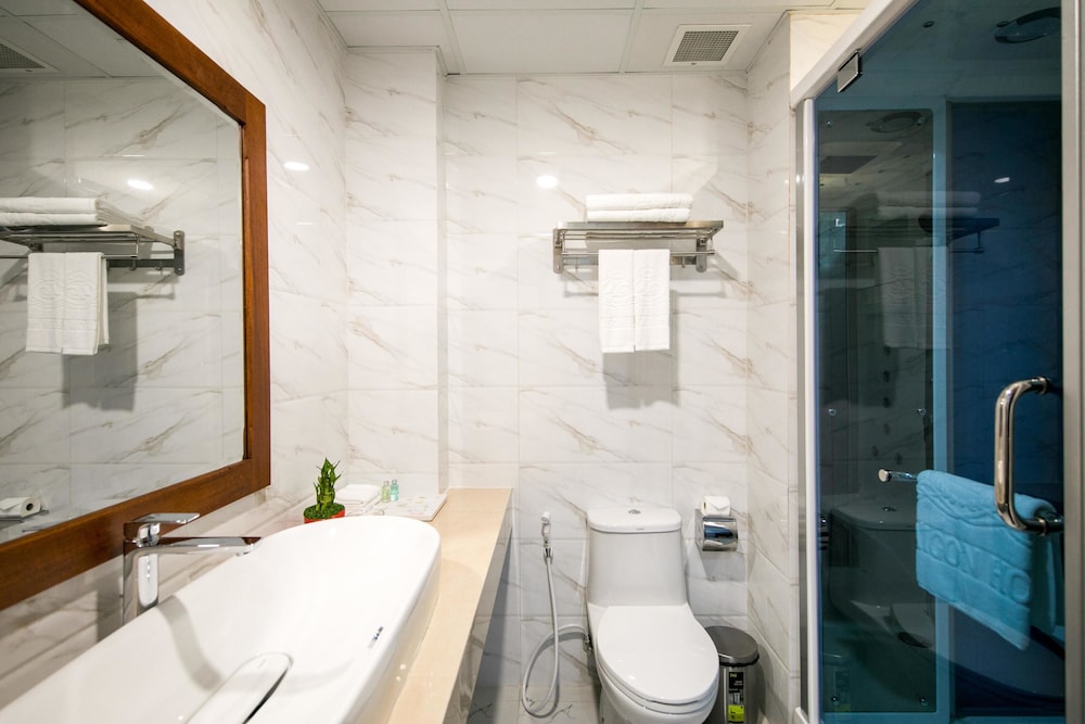 le saigon hotel