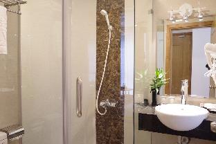 my villa hotel airport