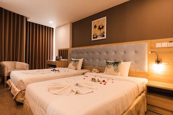 my villa hotel airport