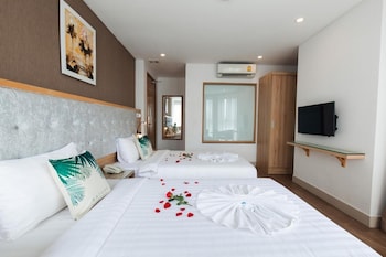 my villa hotel airport