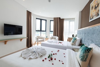 my villa hotel airport