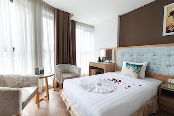 my villa hotel airport