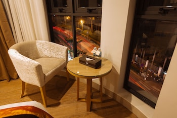 my villa hotel airport