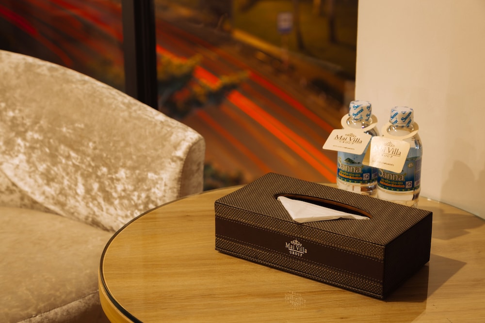 my villa hotel airport