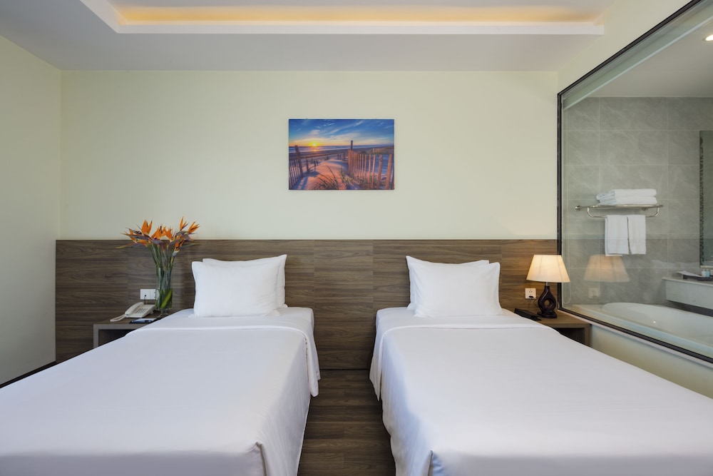 xavia hotel
