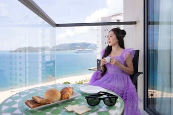 xavia hotel