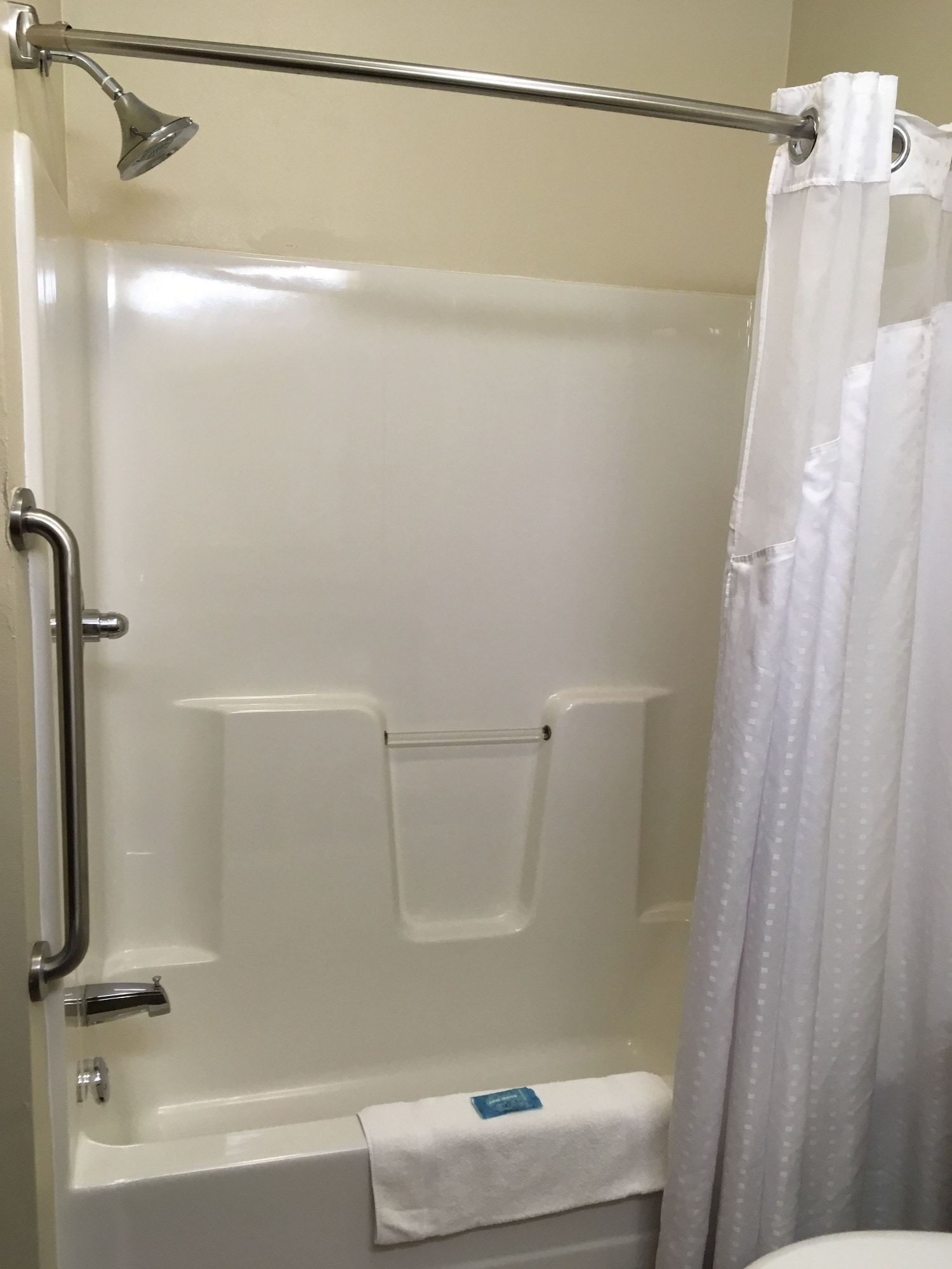 holiday inn express hotel and suites cadillac by ihg