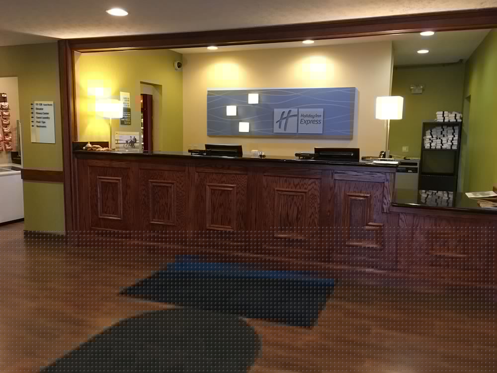 holiday inn express hotel and suites cadillac by ihg