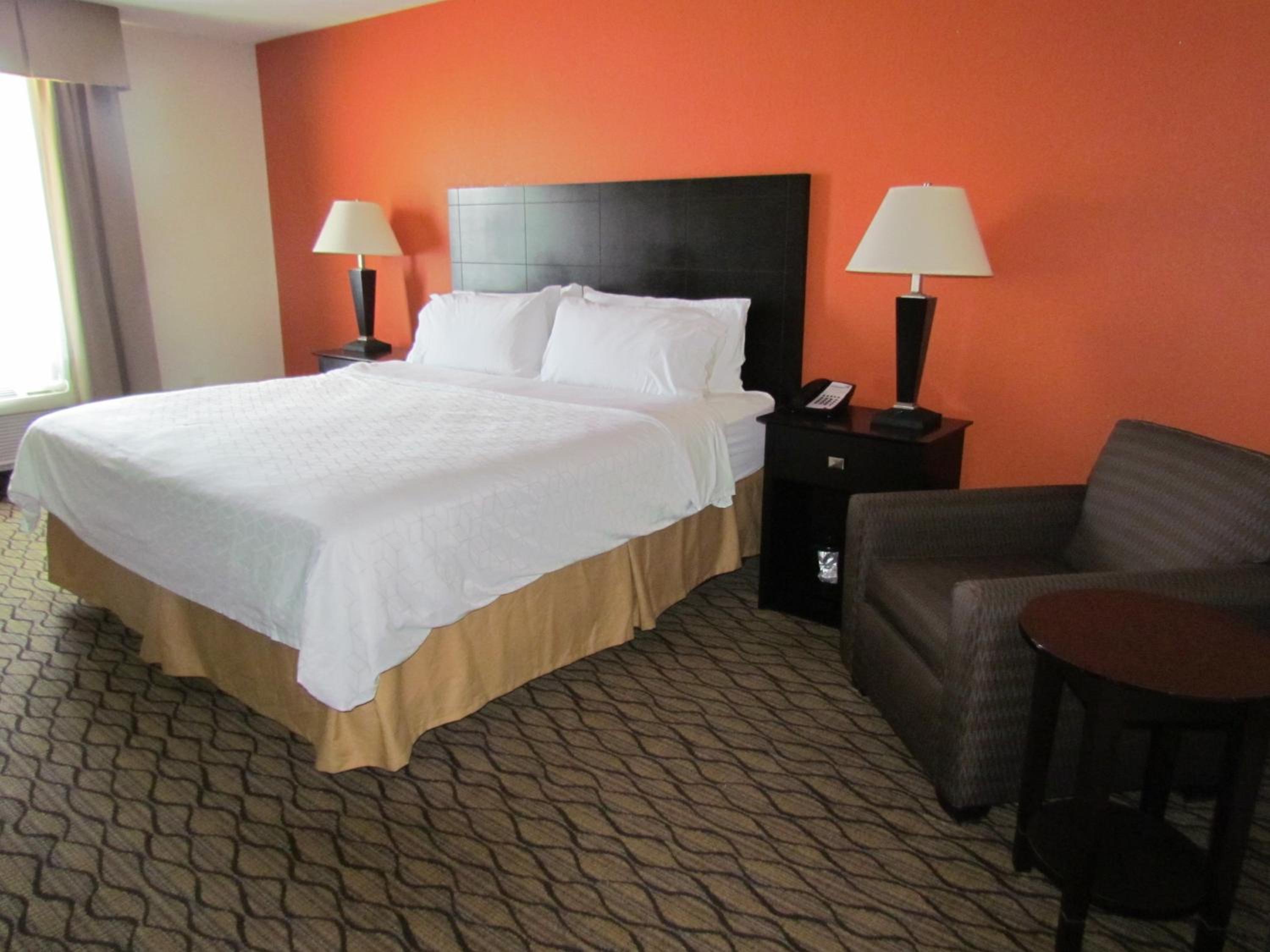 holiday inn express hotel and suites cadillac by ihg