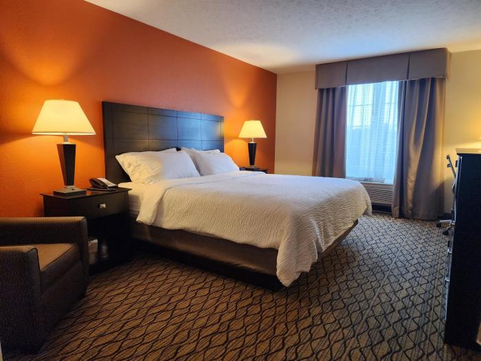 holiday inn express hotel and suites cadillac by ihg